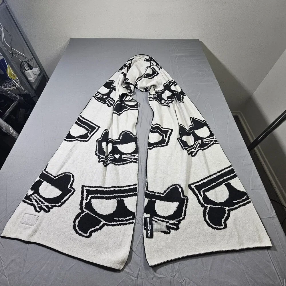 Karl Lagerfeld Paris reversible scarf cat